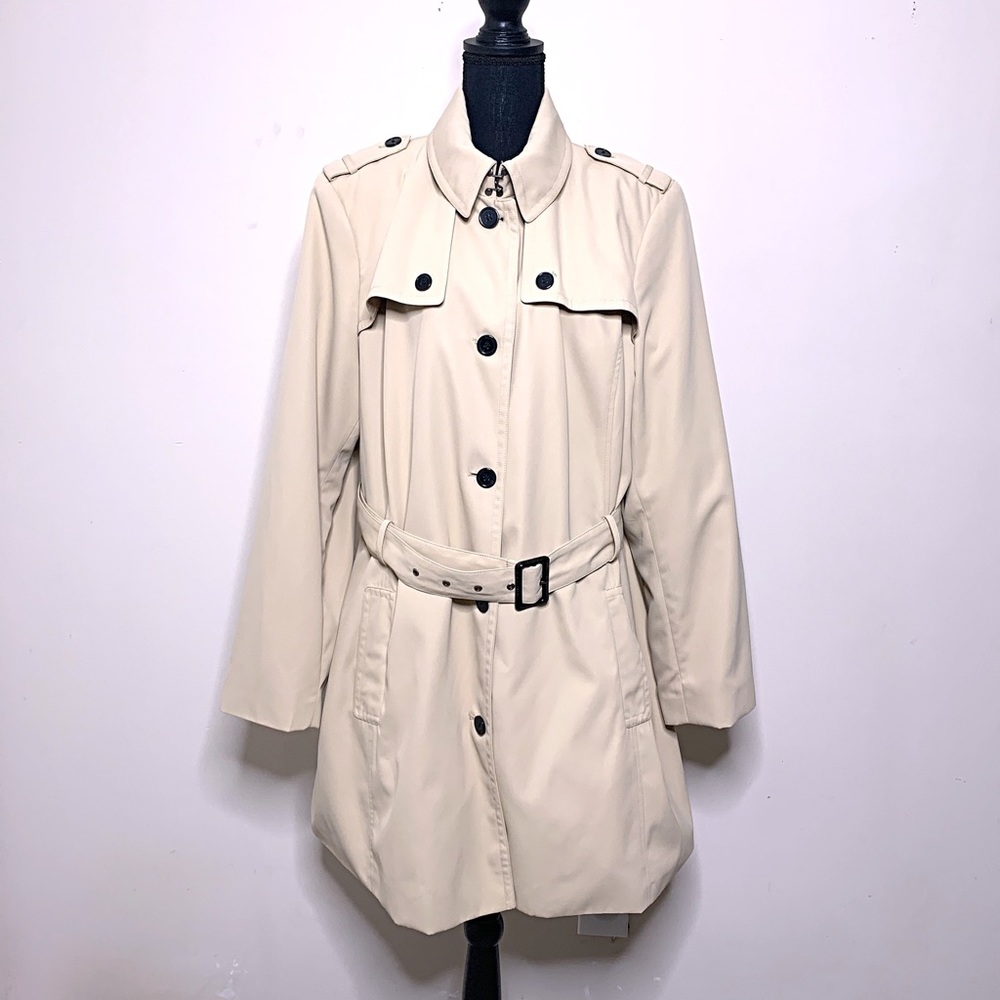 2/$20 💙 Jaclyn Smith Woman Tan Coat Size 2x 0211